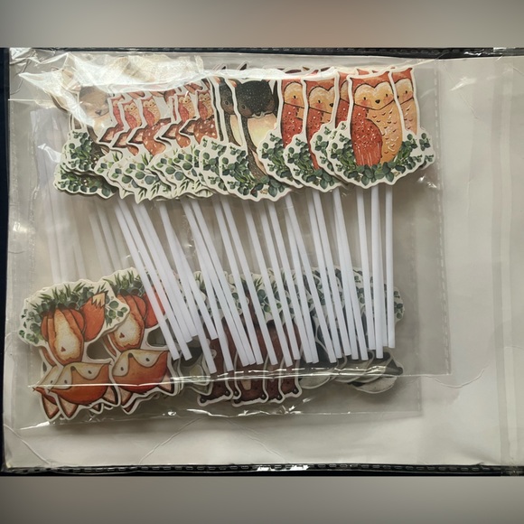 Woodland Animal Cupcake Toppers - Fox and Hedgehog - Picture 1 of 4